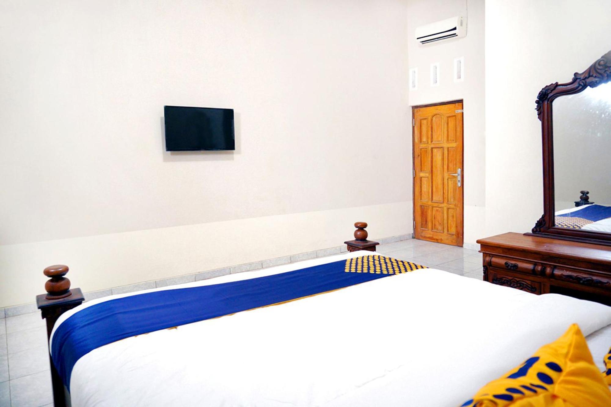 Spot On 2629 Duta Karimun Hotel Karimunjawa Exterior foto
